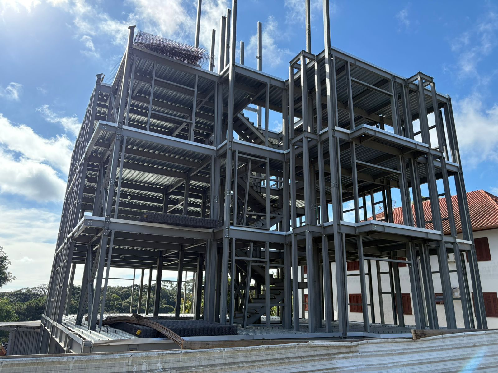 Edifício Residencial Metálico, foto 2