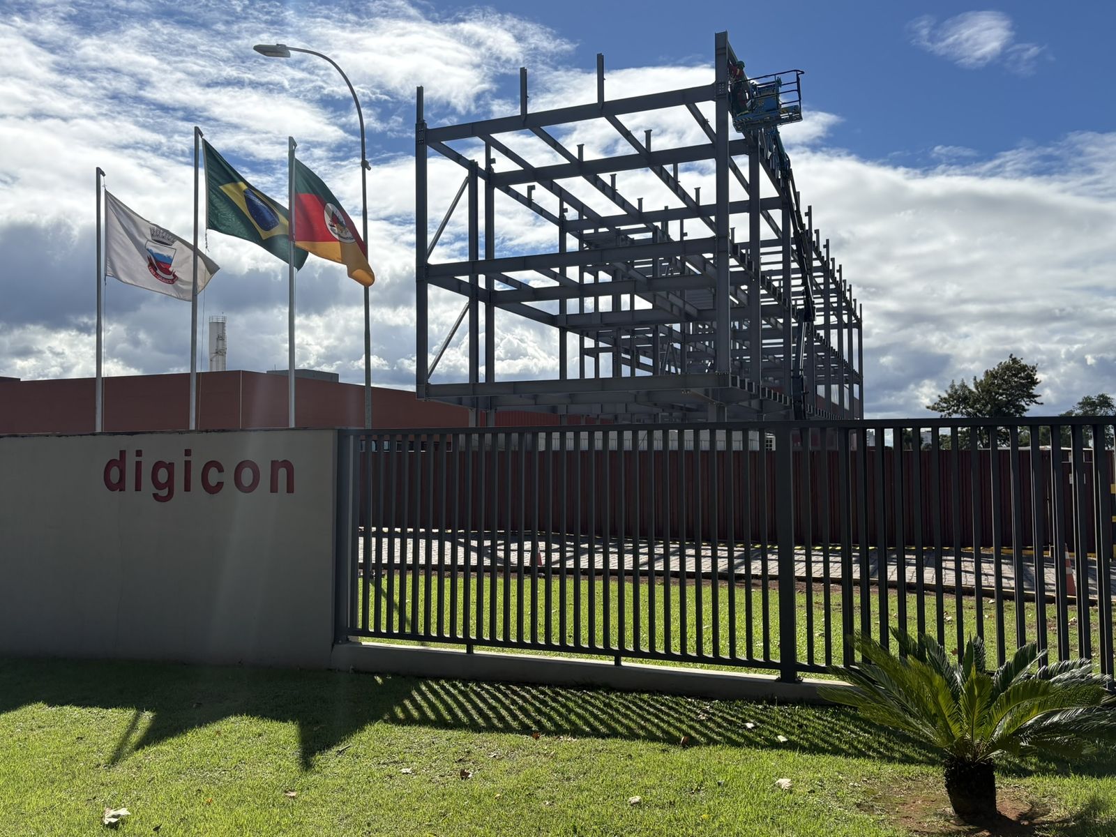 Perto · Complexo Industrial, foto 5